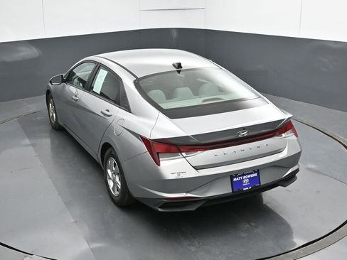Used 2021 Hyundai Elantra SE FWD image 49