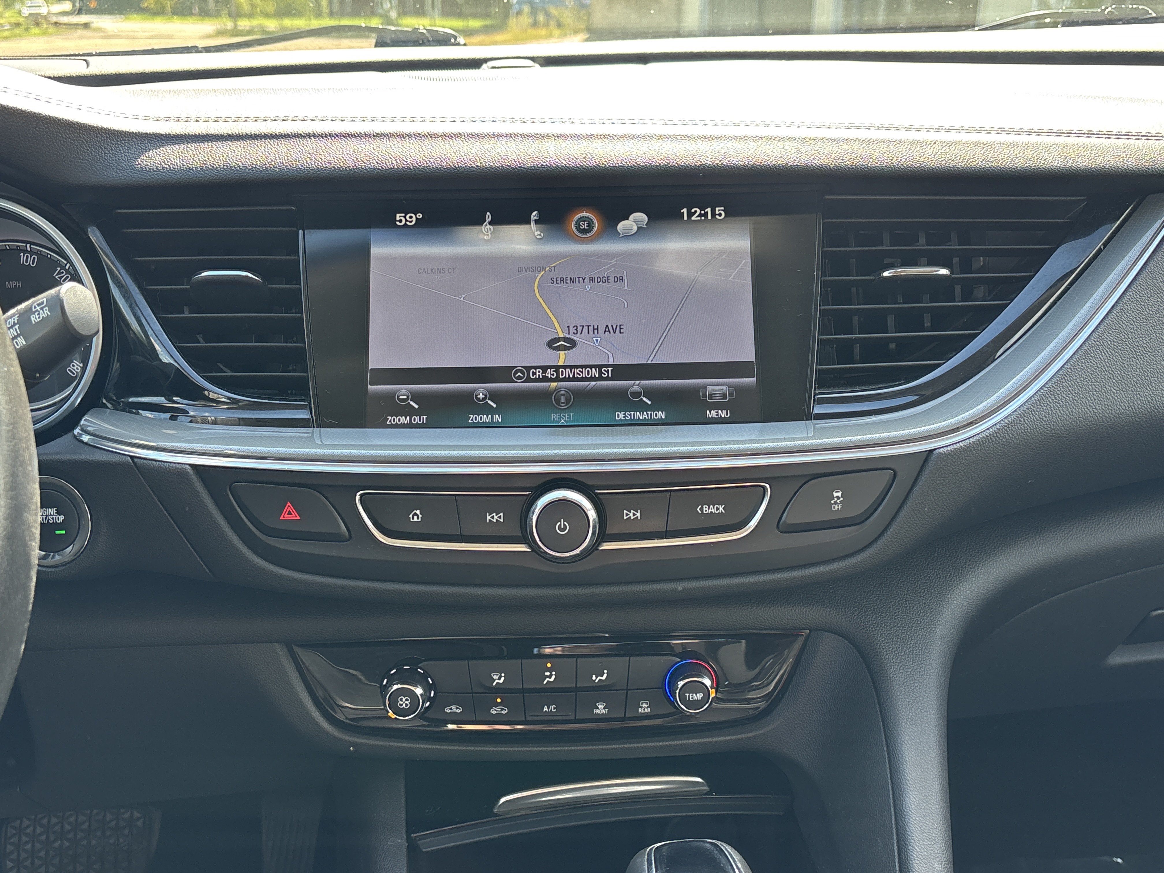 Used 2018 Buick Regal Preferred w/ Sights and Sounds Package AWD/4WD image 6