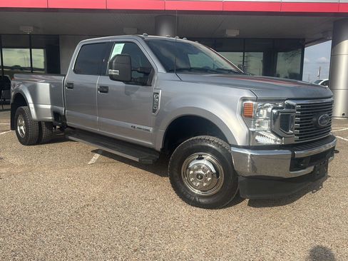 Used 2022 Ford F350 XL w/ Power Equipment Group image 1