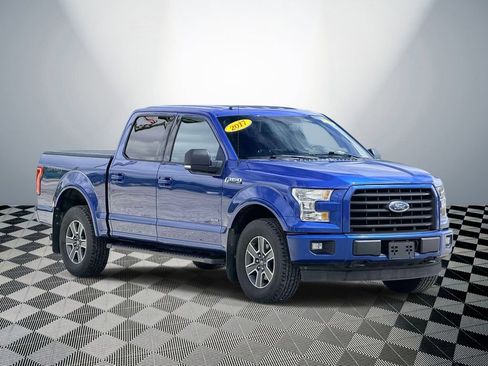 Used 2017 Ford F150 XLT w/ Equipment Group 302A Luxury AWD/4WD image 4