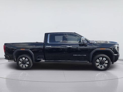 Used 2025 GMC Sierra 2500 Denali w/ Denali Reserve Package AWD/4WD image 4