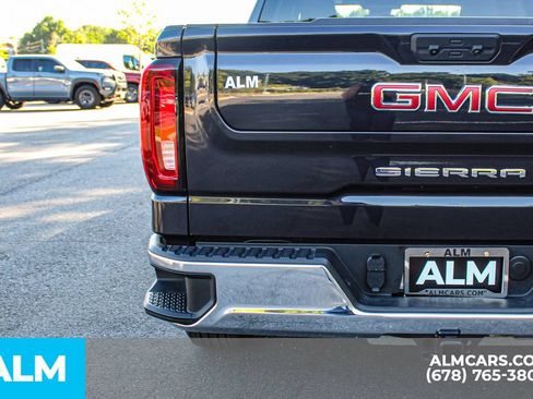 Used 2026 GMC Sierra 1500 SLT AWD/4WD image 11