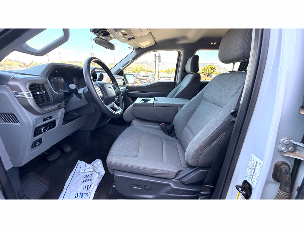 Used 2025 Ford F150 XLT w/ Equipment Group 301A Standard AWD/4WD image 18