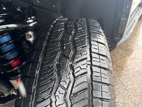 Used 2025 Toyota Tacoma TRD Off-Road w/ TRD Off Road Upgrade Package image 44