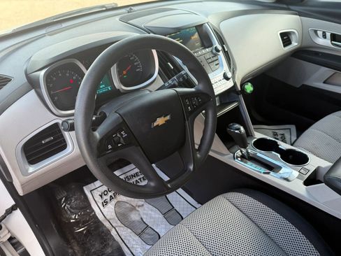 Used 2016 Chevrolet Equinox LS AWD/4WD image 11