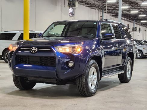 Used 2021 Toyota 4Runner SR5 Premium w/ Moonroof Package image 4