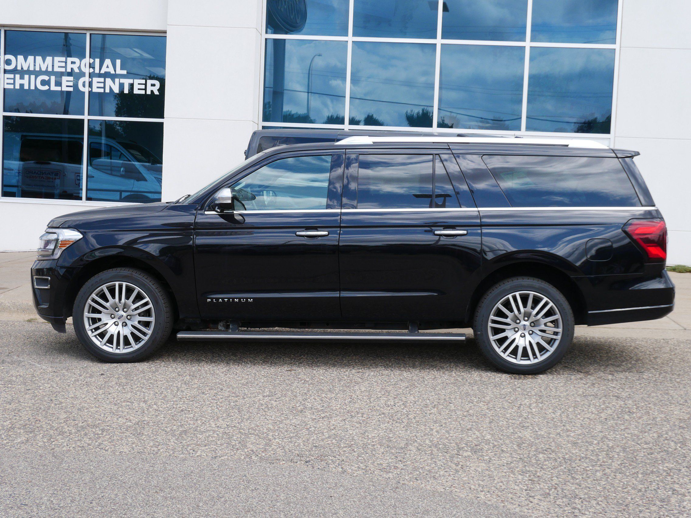 Certified 2023 Ford Expedition Max Platinum AWD/4WD image 26