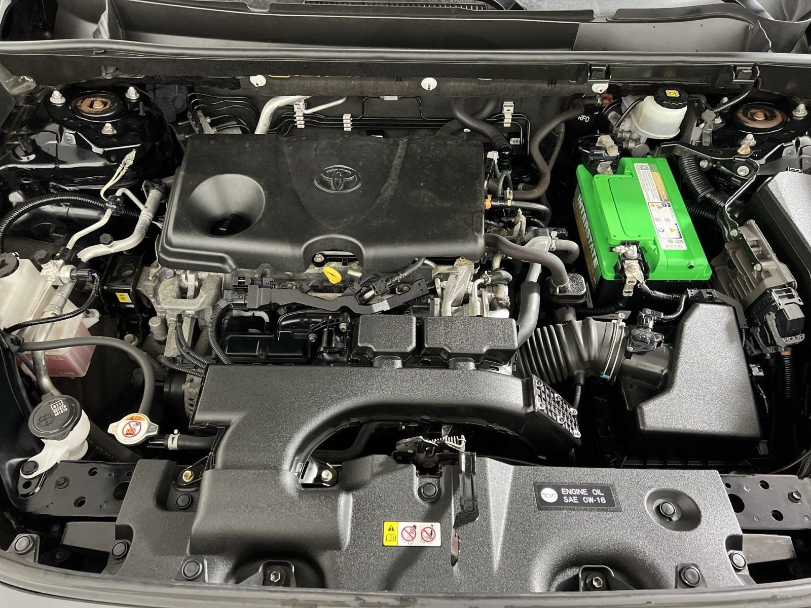 Used 2019 Toyota RAV4 LE w/ All Weather Liner Package AWD/4WD image 26