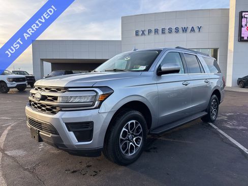 Used 2024 Ford Expedition Max XLT image 1