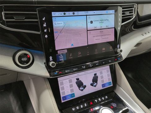 Used 2023 Jeep Grand Wagoneer 4WD image 29