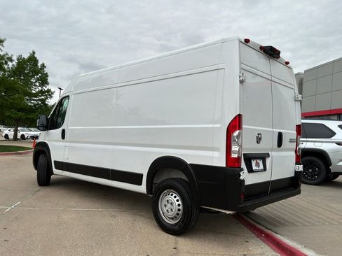 Used 2026 RAM ProMaster 2500 w/ Convenience Group FWD image 7