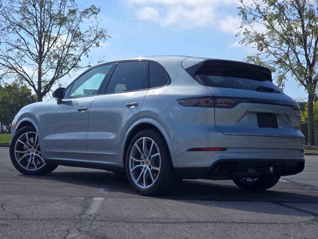 Used 2020 Porsche Cayenne Turbo AWD/4WD image 13