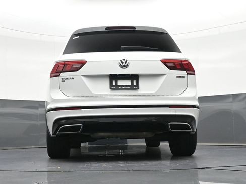 Used 2020 Volkswagen Tiguan SE R-Line image 30