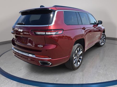Used 2025 Jeep Grand Cherokee L Overland w/ Advanced Protech Group III AWD/4WD image 6