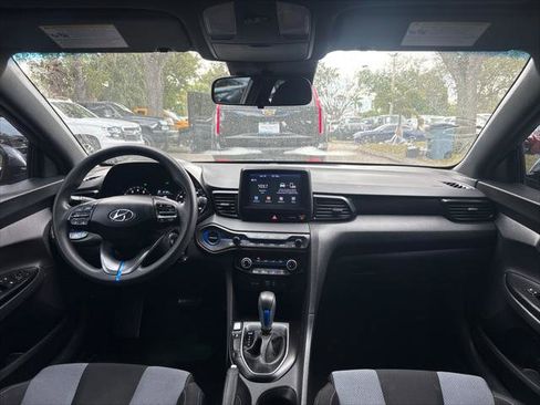 Used 2019 Hyundai Veloster 2.0 image 21