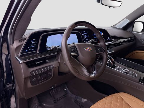 Used 2023 Cadillac Escalade Sport w/ LPO, ONYX Package image 9