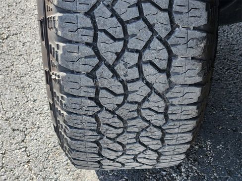 Certified 2025 Chevrolet Silverado 3500 LT w/ Texas Edition image 13