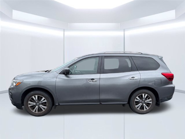 Used 2017 Nissan Pathfinder SV w/ Trailer Tow Package AWD/4WD image 2