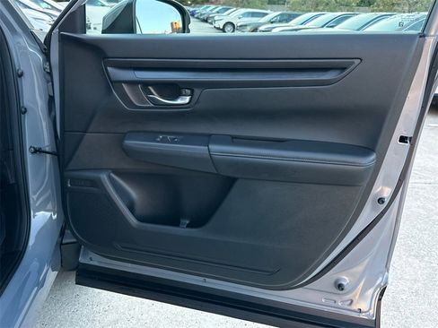 Certified 2025 Honda CR-V LX image 11