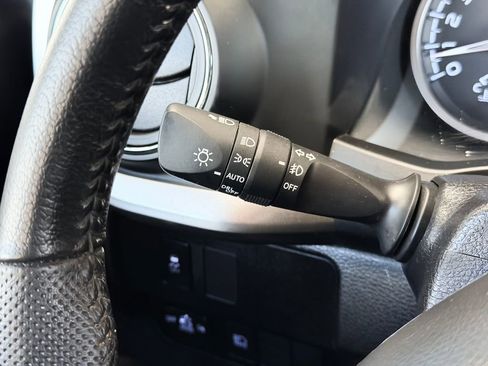 Used 2022 Toyota Tacoma SR5 w/ Technology Package image 13