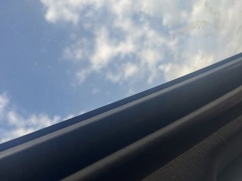 Used 2018 Dodge Challenger R/T image 10