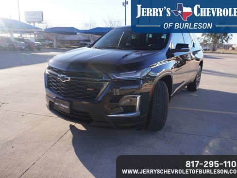 Used 2023 Chevrolet Traverse RS w/ LPO, Floor Liner Package image 2