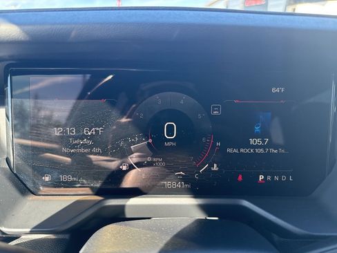 Used 2025 GMC Acadia Elevation FWD image 24