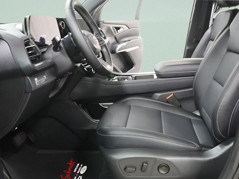 Used 2026 Chevrolet Traverse LT AWD/4WD image 21