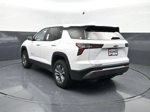 Used 2025 Chevrolet Equinox LT FWD image 7