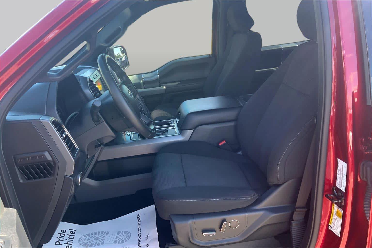 Used 2017 Ford F150 XLT w/ Equipment Group 302A Luxury RWD image 7