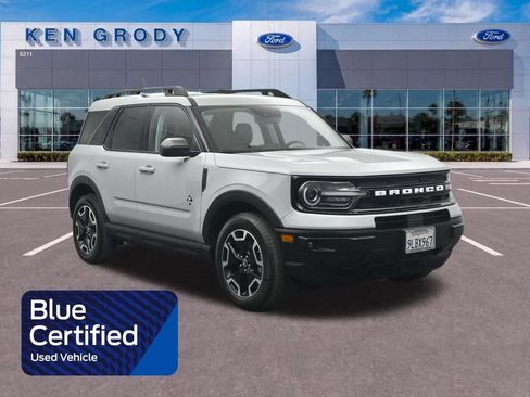 Certified 2023 Ford Bronco Sport Outer Banks w/ Tech Package AWD/4WD image 1
