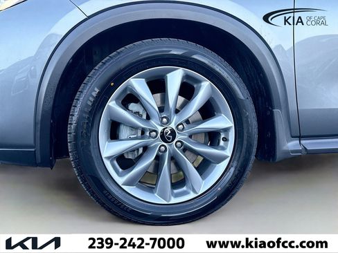 Used 2020 INFINITI QX50 Essential w/ Convenience Package image 41