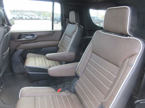 New 2026 GMC Yukon XL Denali Ultimate image 12