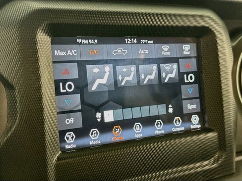 Used 2023 Jeep Gladiator Sport AWD/4WD image 15