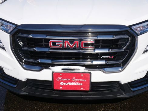 Used 2022 GMC Terrain AT4 w/ Infotainment Package II image 8
