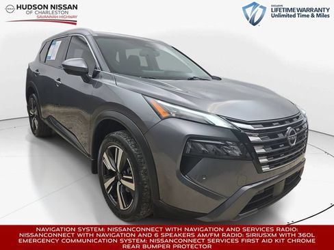 Used 2025 Nissan Rogue SL FWD image 1