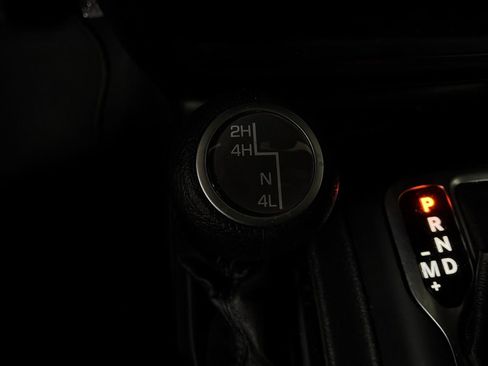 Used 2025 Jeep Wrangler Unlimited Sport AWD/4WD image 20