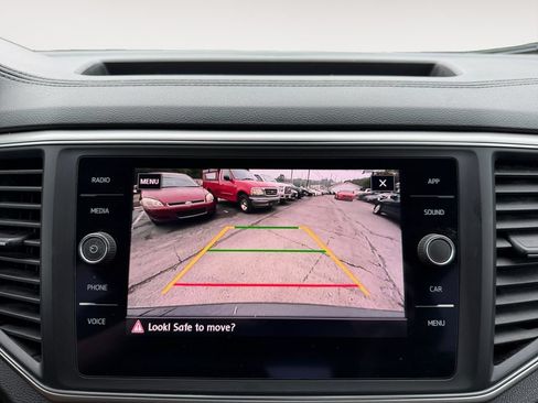 Used 2019 Volkswagen Atlas SE w/ Towing Package FWD image 6