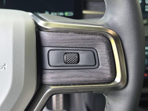Used 2024 Rivian R1S Adventure AWD/4WD image 33