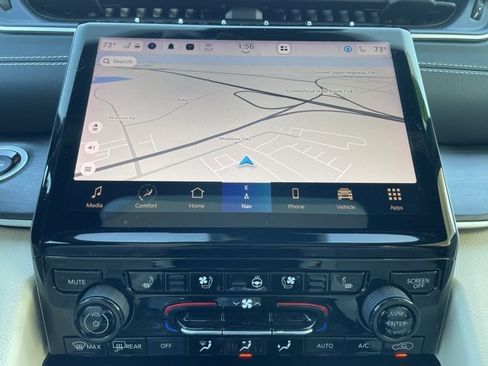 Used 2023 Jeep Grand Cherokee Limited w/ Luxury Tech Group II image 20