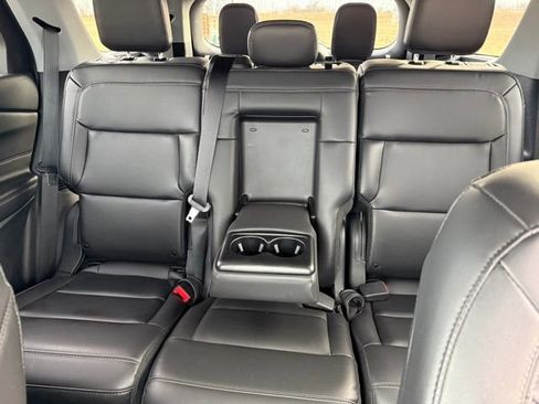 Used 2023 Ford Explorer XLT w/ Equipment Group 202A image 15