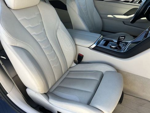 Used 2022 BMW M850i xDrive Convertible image 10