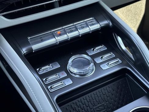 New 2026 Lincoln Nautilus Reserve AWD/4WD image 30