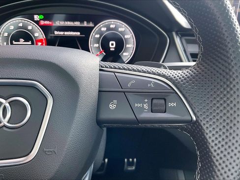 Used 2021 Audi SQ5 Premium Plus w/ Premium Plus Package image 12