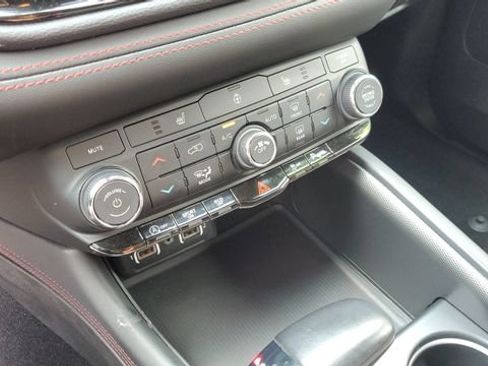 Certified 2025 Dodge Durango GT AWD/4WD image 15