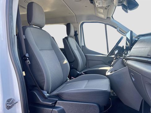 Used 2023 Ford Transit 350 XLT image 29