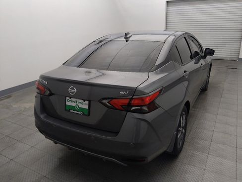 Used 2021 Nissan Versa SV FWD image 7