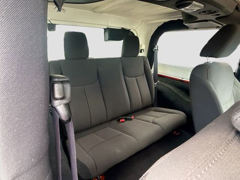 Used 2015 Jeep Wrangler Sport AWD/4WD image 28