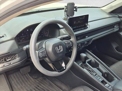 Used 2024 Honda Accord EX image 9