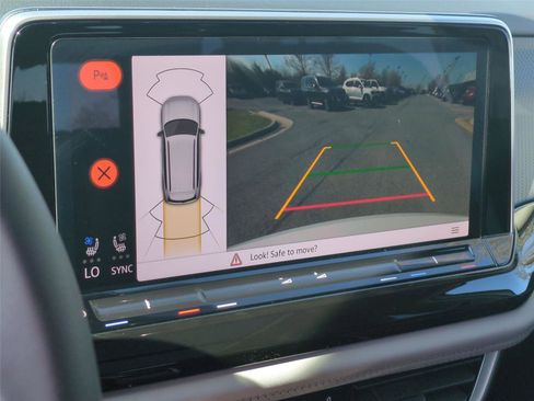 New 2026 Volkswagen Atlas Peak Edition AWD/4WD image 12